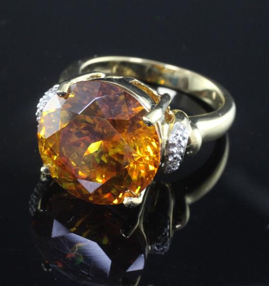 A modern 18ct gold and spheralite dress ring, size N.